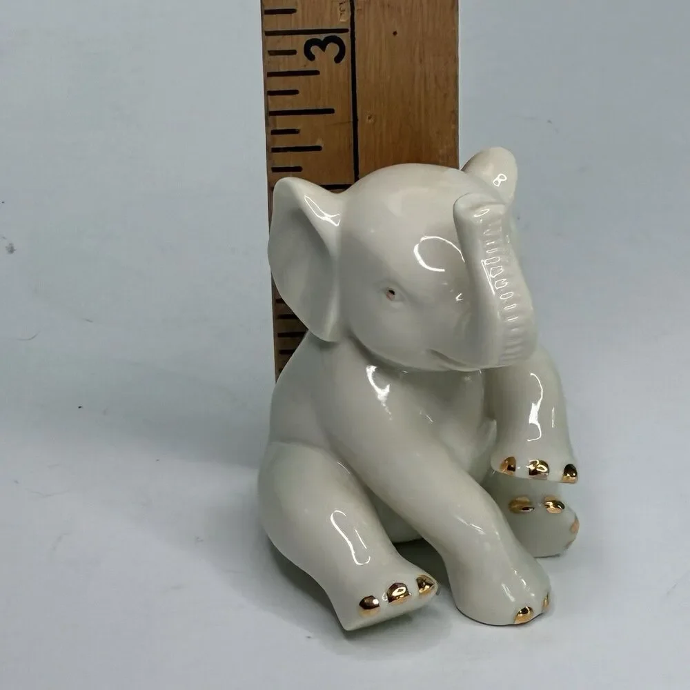 Lenox Porcelain 24k Gold Accent Baby Elephant Figurine Safari 3 1/2in Tall